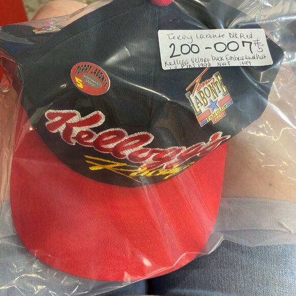 Vtg Terry Labonte #5 Kelloggs NASCAR Racing Hat w/ Collectors Pins 1999 Fan Club - Picture 10 of 16